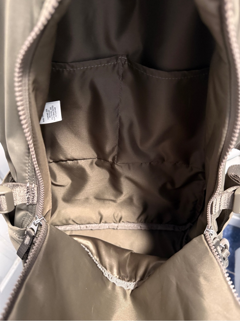22L Crew Backpack - Picture 2 of 7